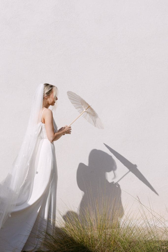 boda en masia cabellut. boda destino en españa rodeado de viñas.